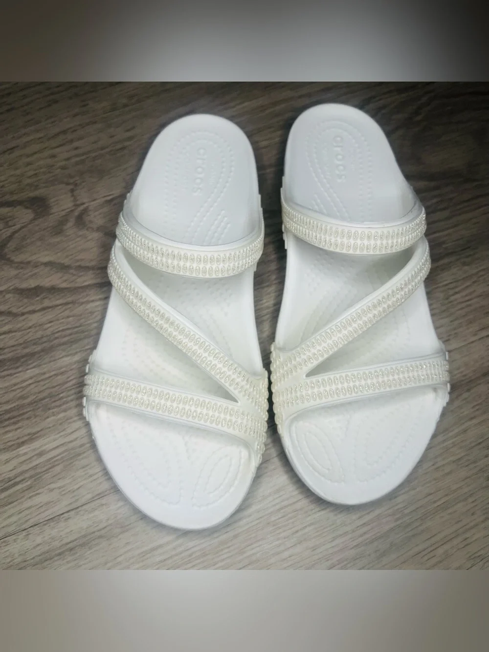 Crocs Kadee II Strappy Sandals Embellished Rhinestones White Vacation Resort Sz9